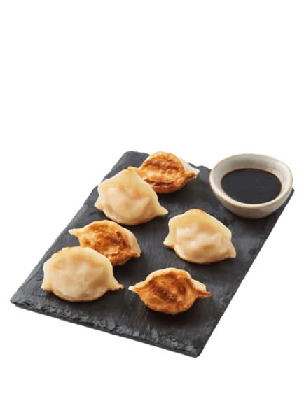 Pan-fried Prawn & Chives Gyoza (7pcs)  虾肉和韭菜煎饺
